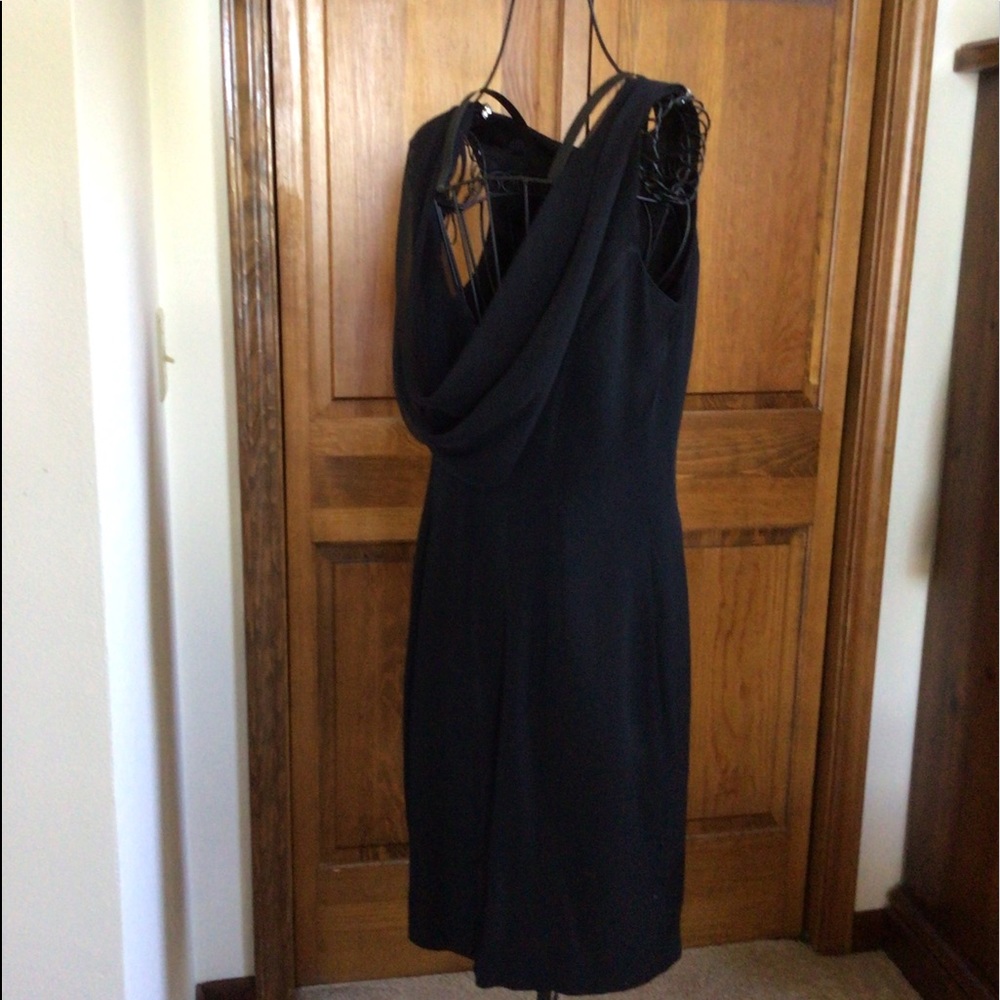 Black dress, late edition, medium - Picture 6 of 7